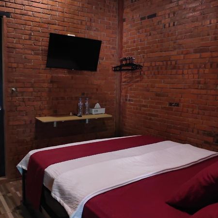 Grha Pawitra Trowulan Apartment Екстериор снимка